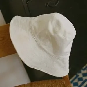 Doen White Bucket Hat DÔEN Canvas Bucket Hat - Neutrals Hats, Accessories  main image 2